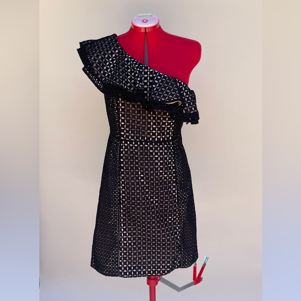 Mini asymmetrical one-shoulder black and tan dress